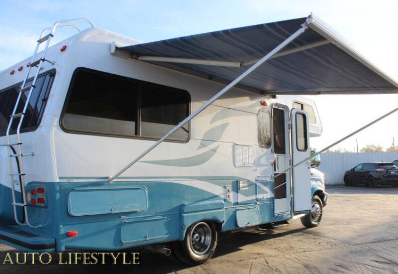 2014 Ford E-Series E-450 SD