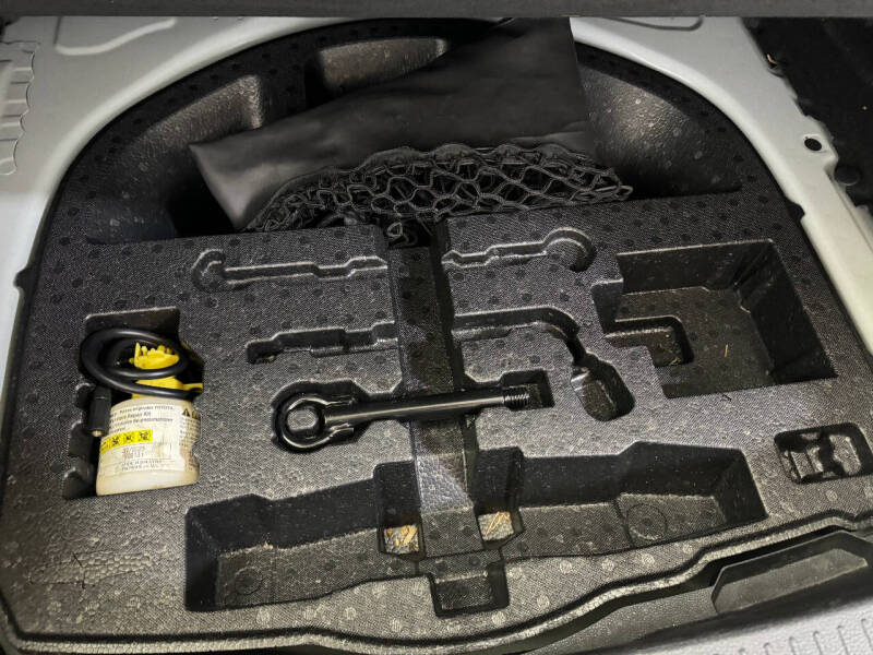 2020 Toyota Corolla Hybrid LE