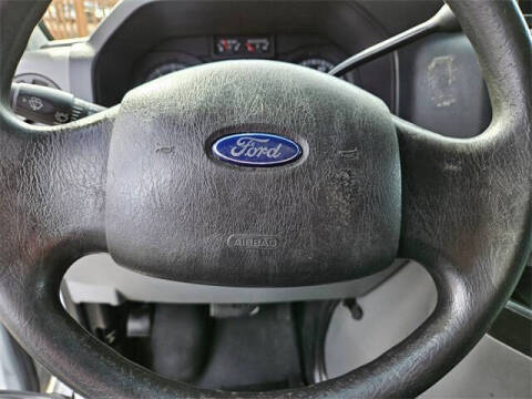 2011 Ford E-Series E-350 SD