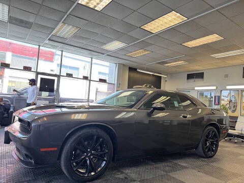 2017 Dodge Challenger SXT