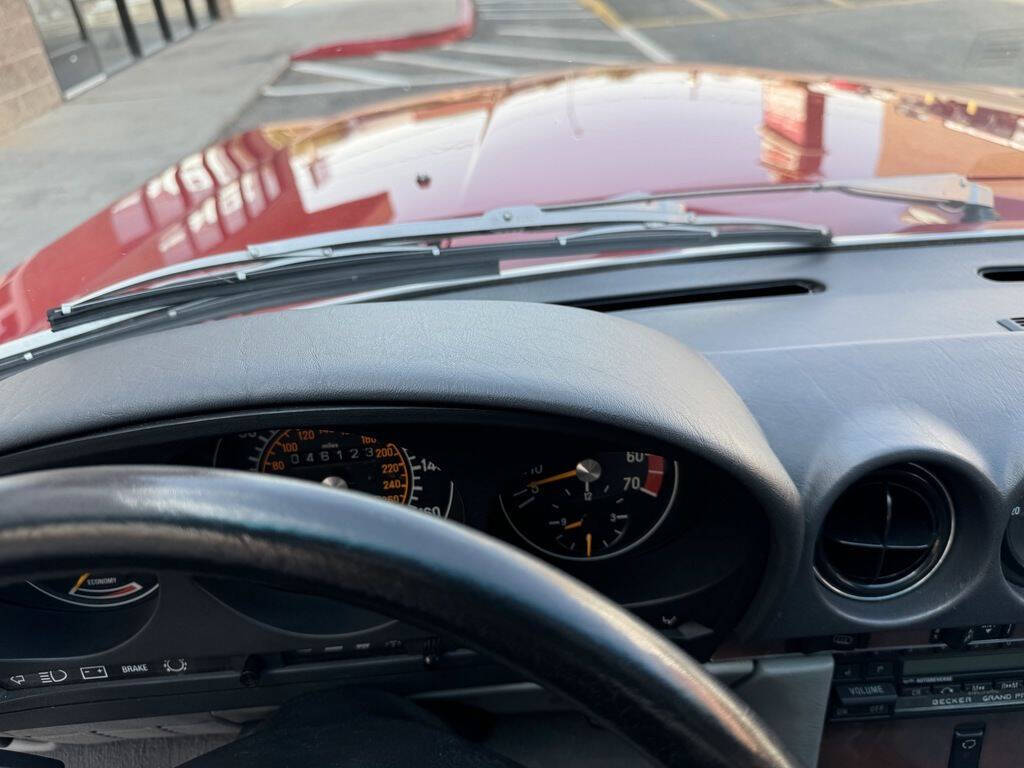 1989 Mercedes-Benz 560-Class 21