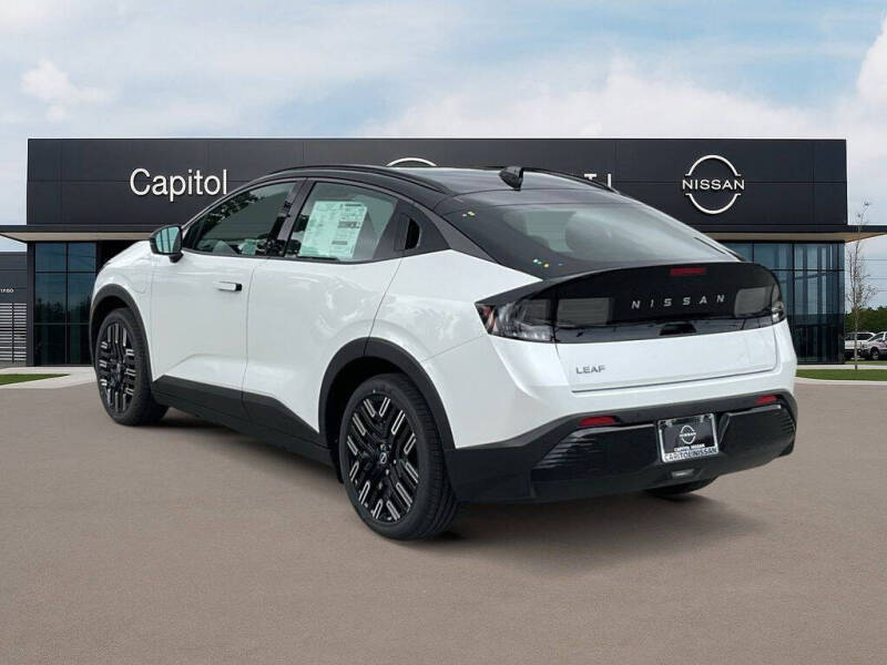 2026 Nissan LEAF Platinum+