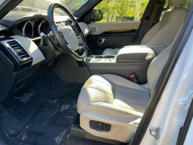 2020 Land Rover Discovery SE