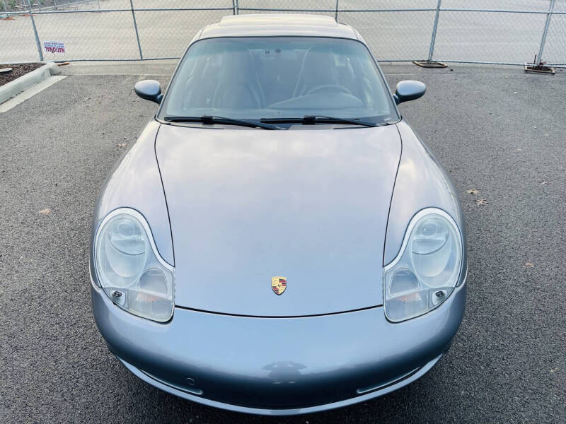 2001 Porsche 911 Carrera's photo