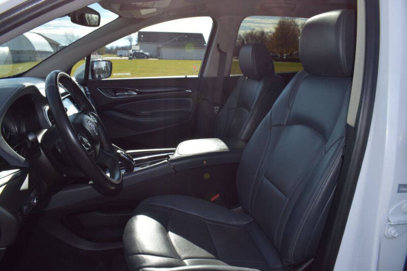 2021 Buick Enclave Essence