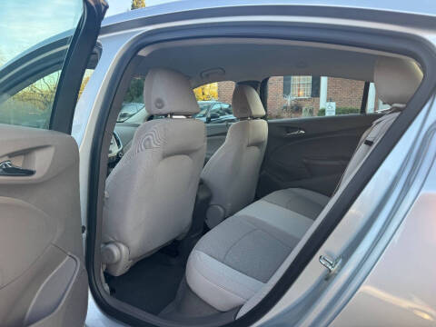 2018 Chevrolet Cruze LS Auto