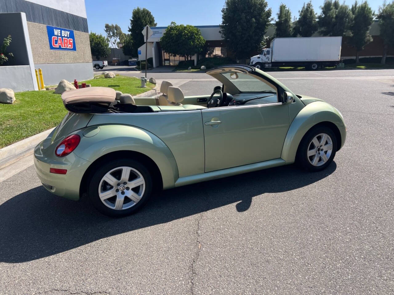 2007 Volkswagen New Beetle Convertible for sale at ZRV AUTO INC in Brea, CA