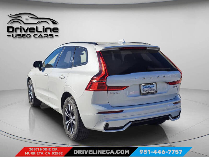 2025 Volvo XC60 B5 Core Dark Theme