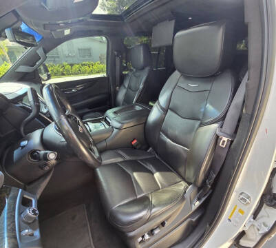 2019 Cadillac Escalade Platinum
