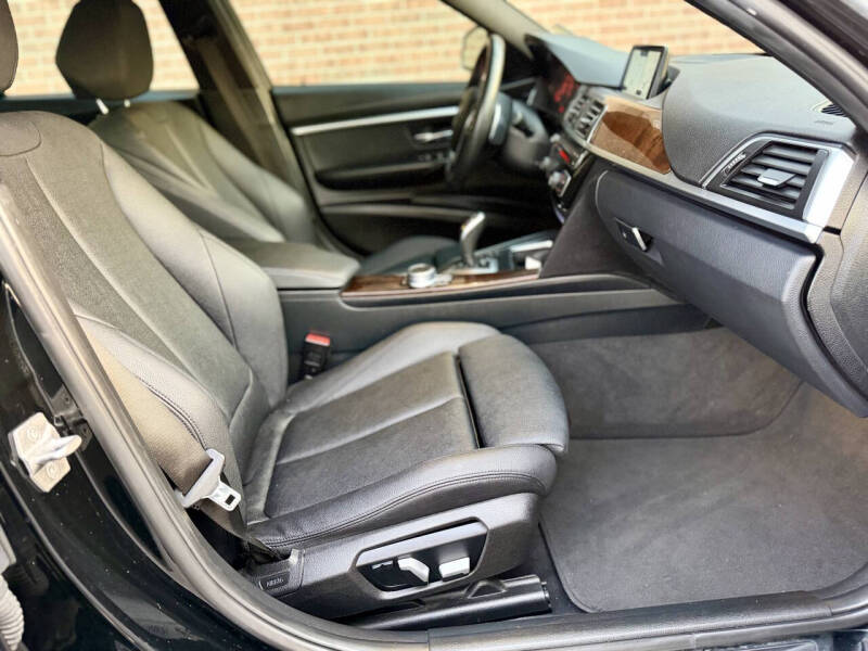 2017 BMW 3 Series 330i xDrive