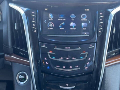2019 Cadillac Escalade Luxury