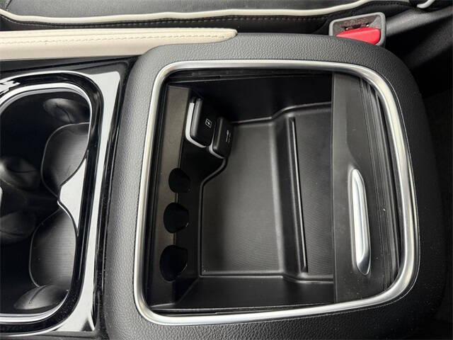 2022 Chrysler Pacifica Hybrid Limited