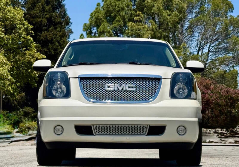 2011 GMC Yukon Denali
