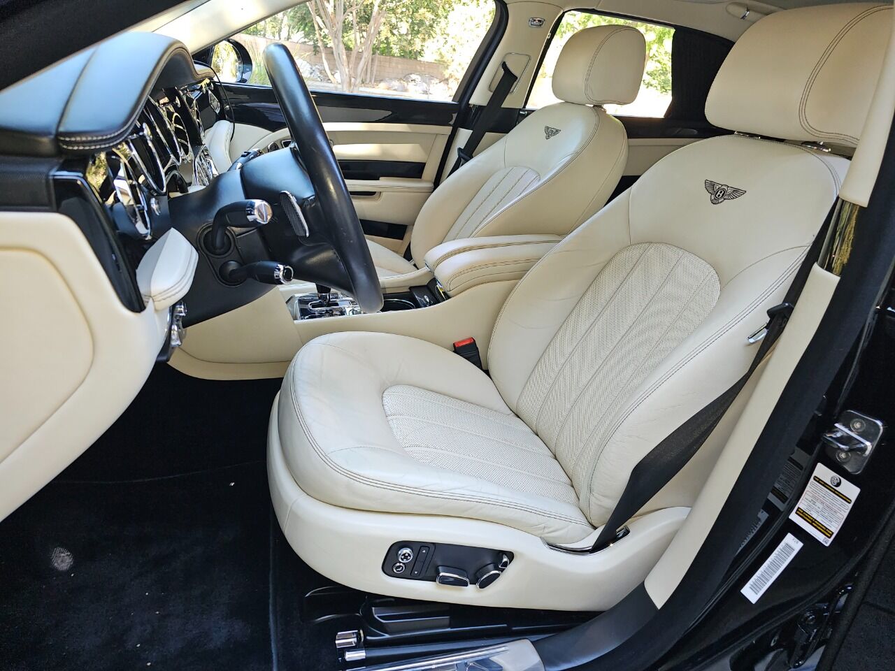 2014 Bentley Mulsanne 36