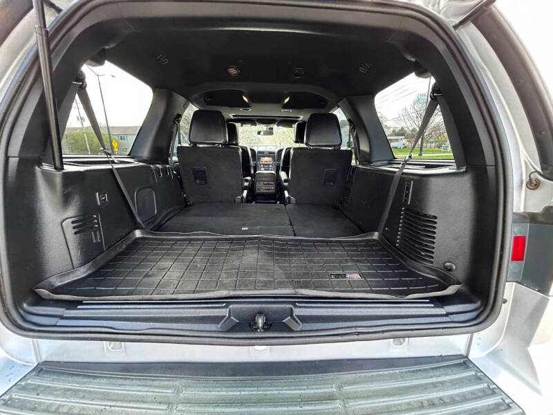2017 Lincoln Navigator Select