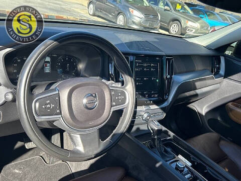2019 Volvo XC60 T6 Momentum