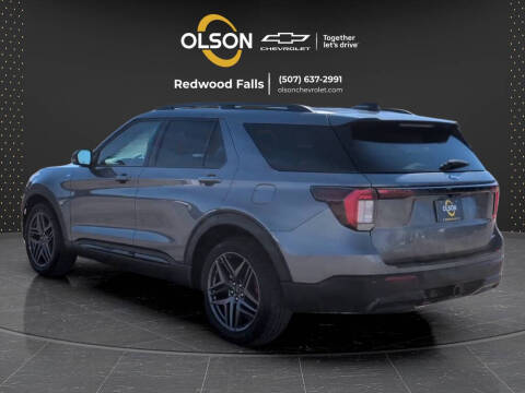 2025 Ford Explorer ST-Line
