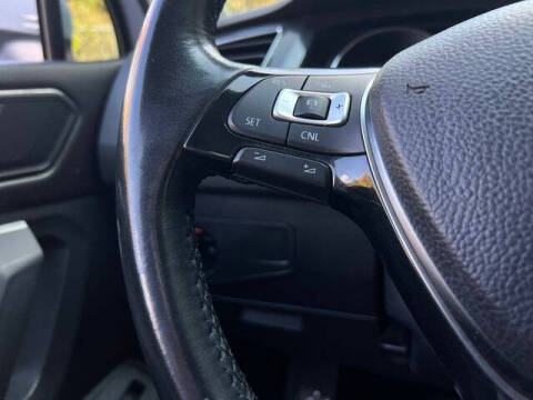 2018 Volkswagen Tiguan 2.0T SEL 4Motion
