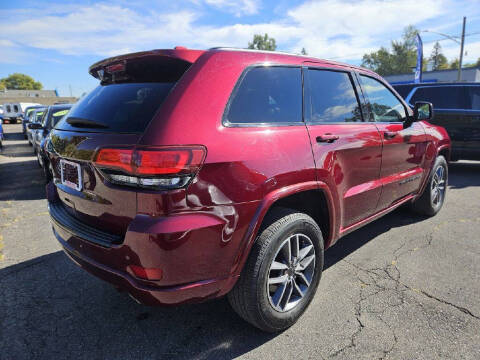 2017 Jeep Grand Cherokee Laredo