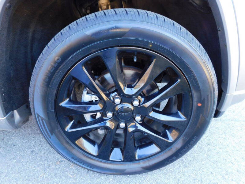 2019 Jeep Grand Cherokee Laredo