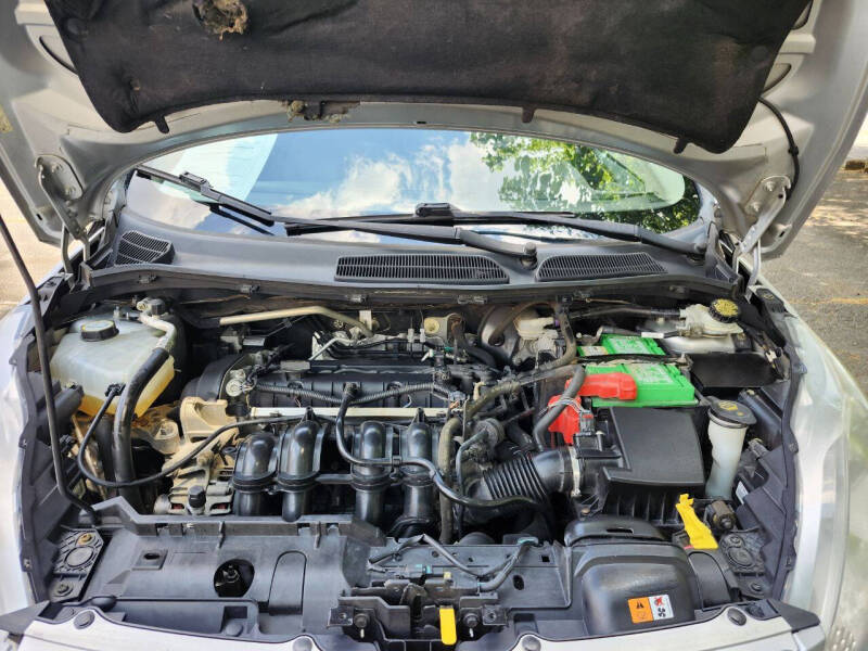 2012 Ford Fiesta SE