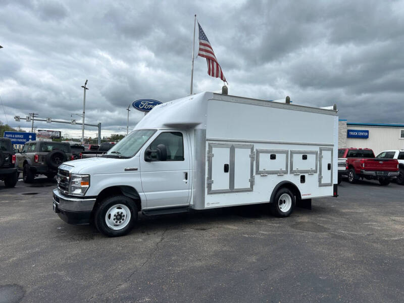 2027 Ford E-Series