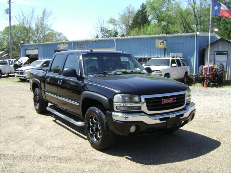 2004 GMC Sierra 1500 for sale at Tom Boyd Motors in Texarkana TX