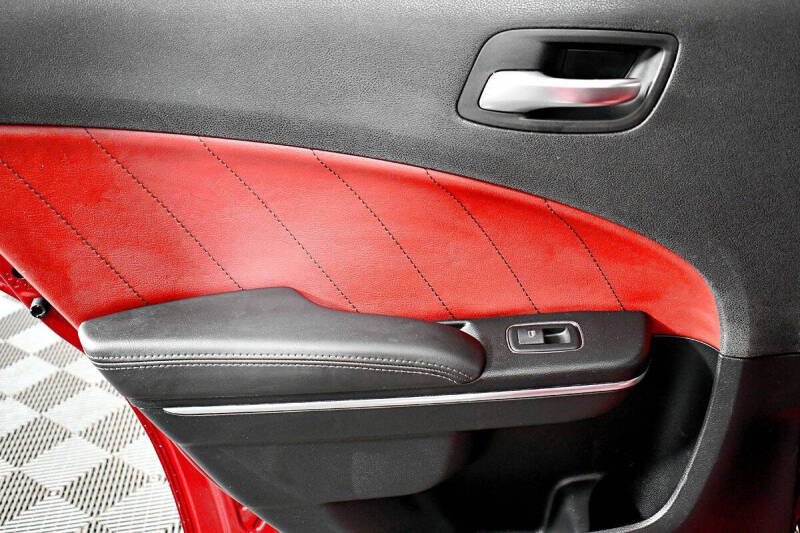 2018 Dodge Charger SXT