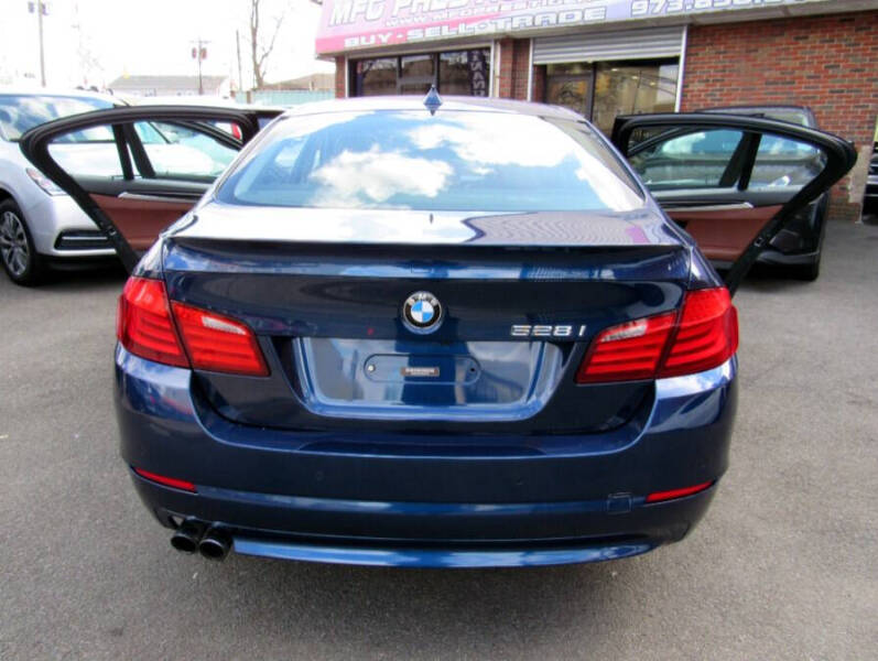2012 BMW 5 Series 528i xDrive