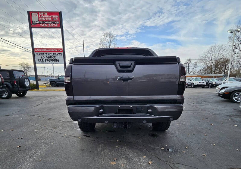 2011 Chevrolet Avalanche LS