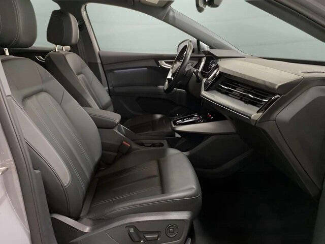 2024 Audi Q4 e-tron quattro Premium 55