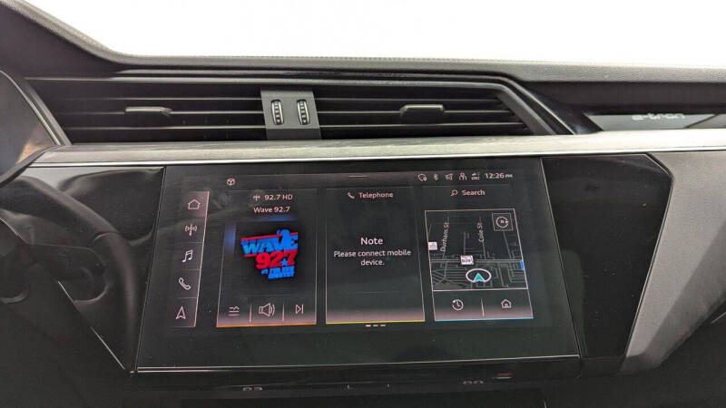 2023 Audi e-tron quattro Premium