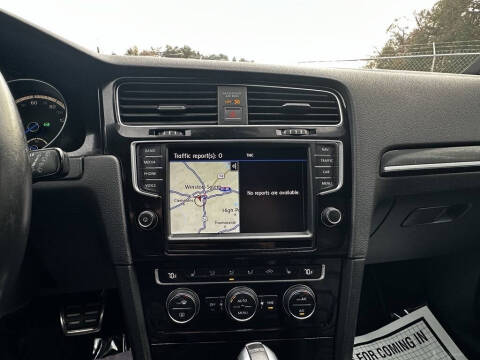 2017 Volkswagen Golf R 4Motion