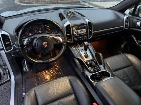 2012 Porsche Cayenne Tiptronic