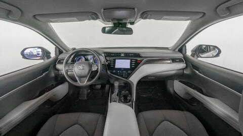 2020 Toyota Camry Hybrid LE