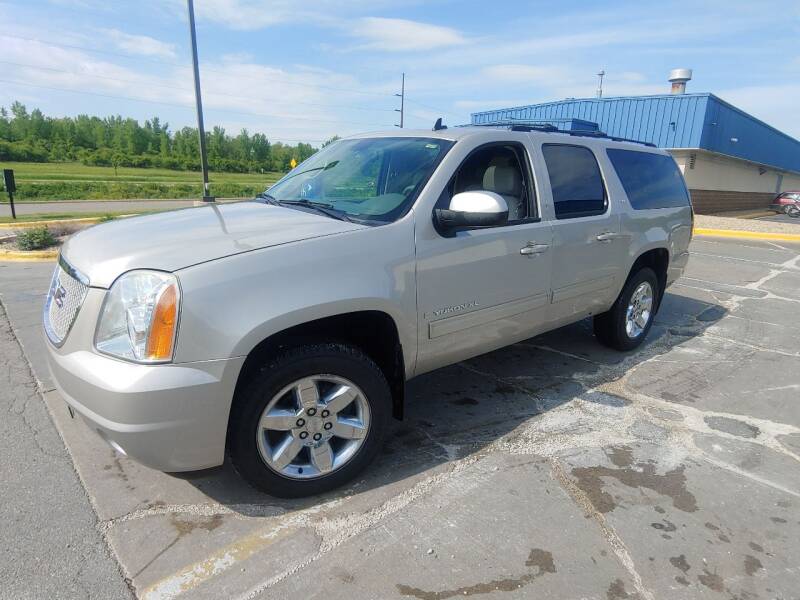 2009 GMC Yukon XL for sale at Short Line Auto Inc in Rochester MN