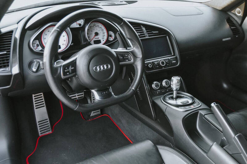 2012 Audi R8 5.2 quattro