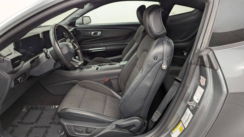 2024 Ford Mustang EcoBoost