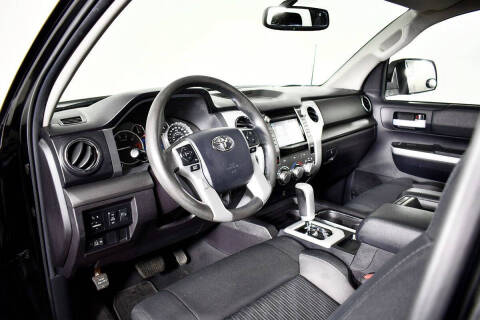 2016 Toyota Tundra SR5