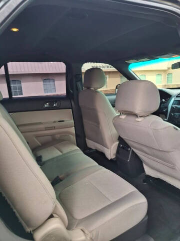 2015 Ford Explorer