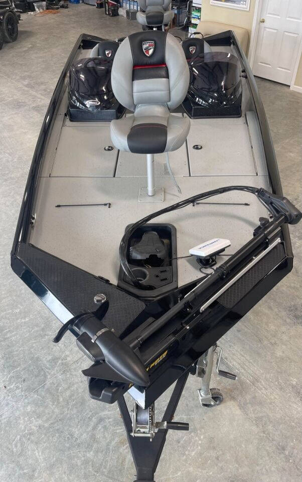 2018 Triton 18 TX for sale at Truman Lake Marine in Warsaw, MO