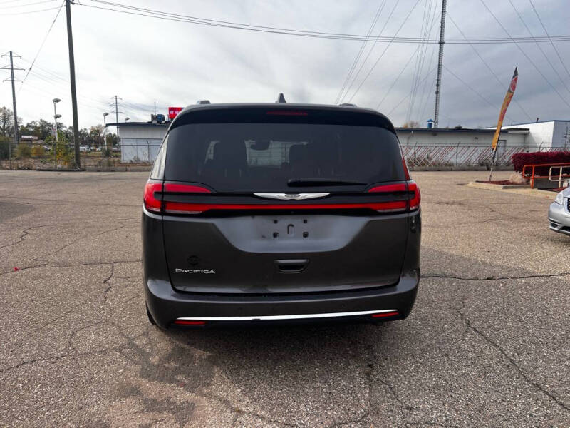 2021 Chrysler Pacifica Touring L