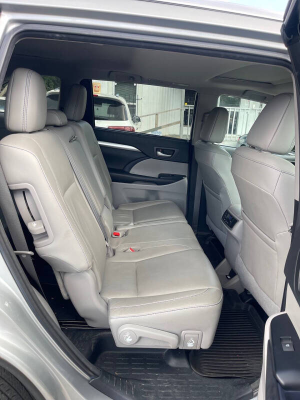 2017 Toyota Highlander XLE