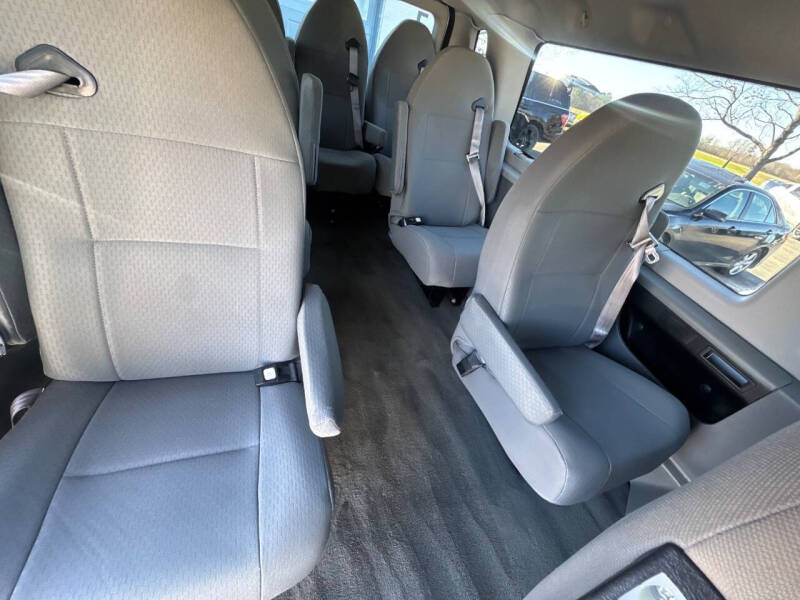 2012 Ford E-Series E-350 SD