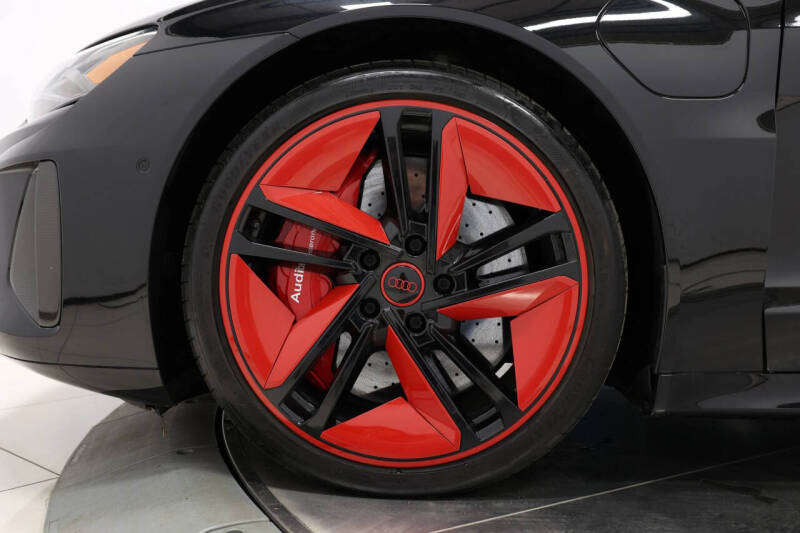 2022 Audi RS e-tron GT quattro