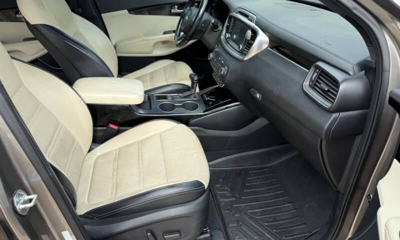 2016 Kia Sorento SX Limited V6