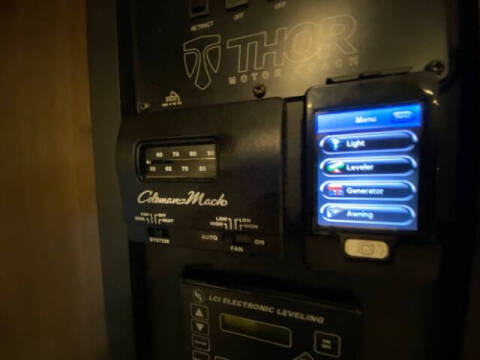 2017 Ford E-Series E-450 SD