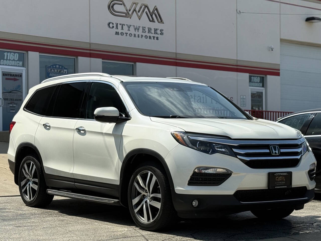 2016 Honda Pilot 4WD Elite's photo