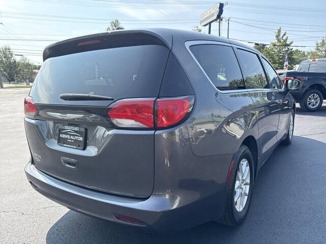 2017 Chrysler Pacifica Touring