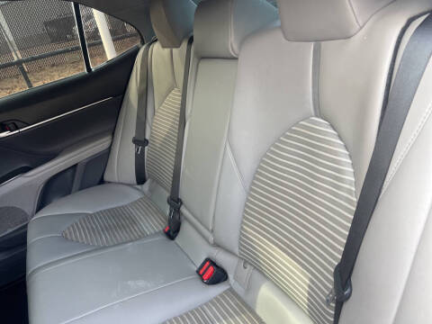 2020 Toyota Camry SE